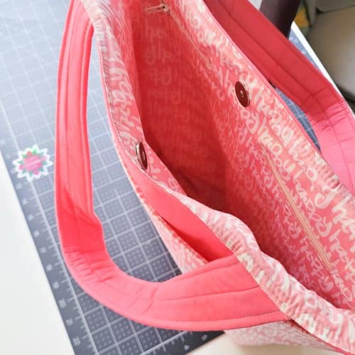 Sewlebrity Quilt Block Tote - Always Expect Moore